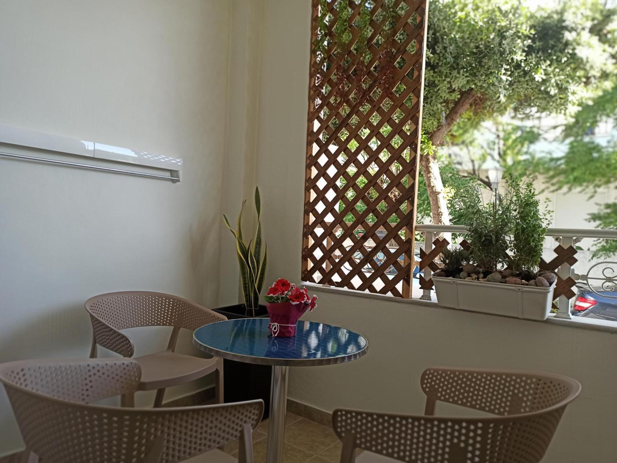Eunoia, Executive Residence, 34 Theofrastou Str, Ground Floor, 5min To The Apartment Kos Town